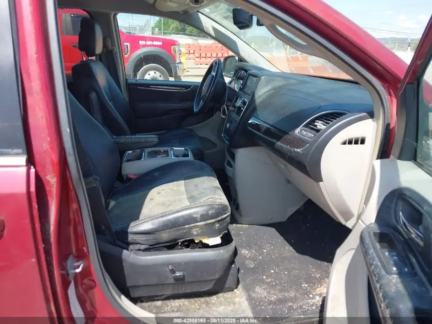 2013 CHRYSLER TOWN & COUNTRY TOURING-L