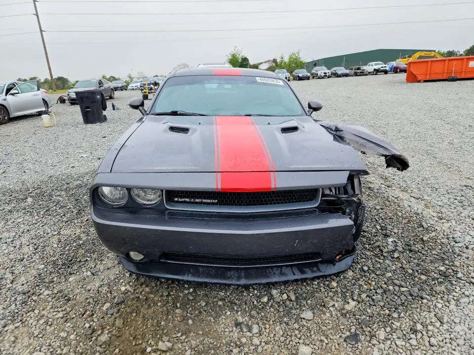 2014 DODGE CHALLENGER SXT  