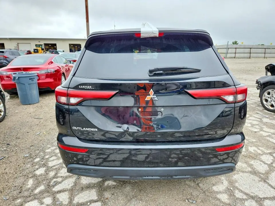 2023 MITSUBISHI OUTLANDER ES  