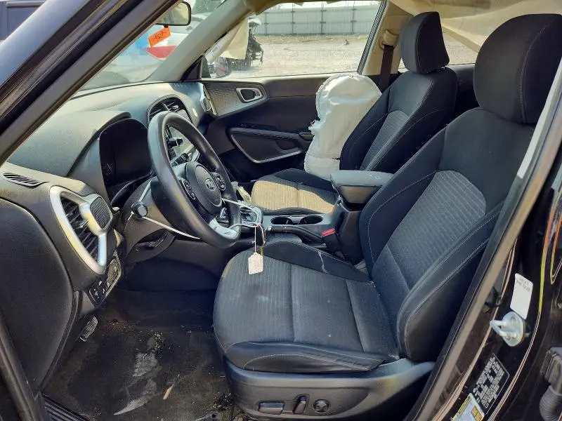 2021 KIA SOUL S  