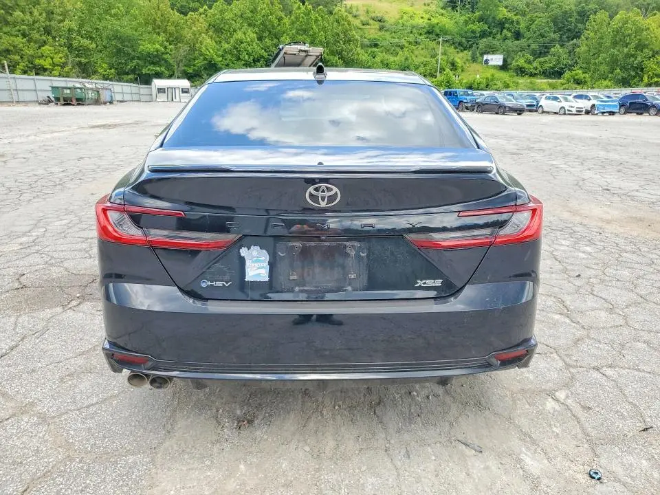 2025 TOYOTA CAMRY XSE  