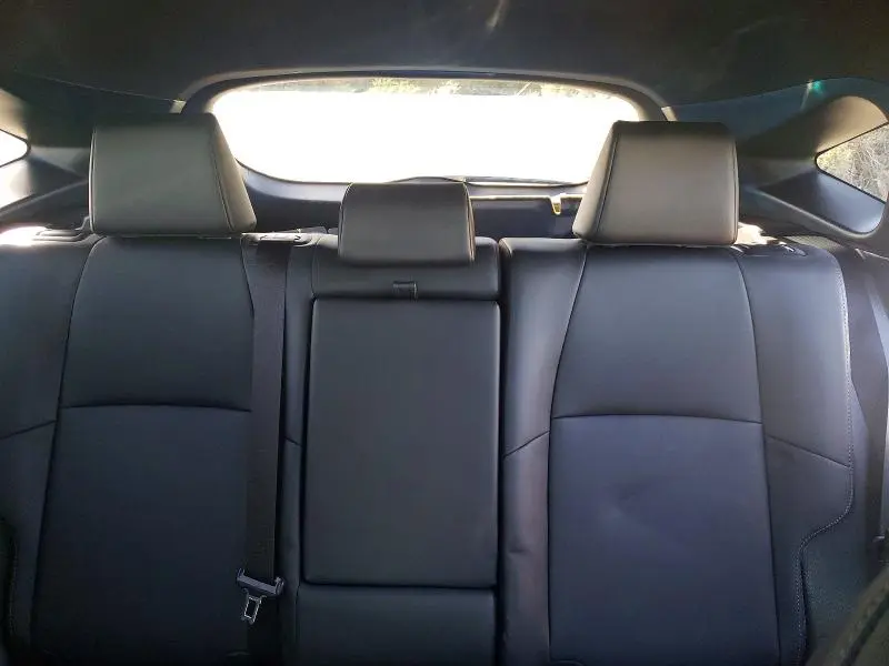 2024 TOYOTA VENZA XLE  