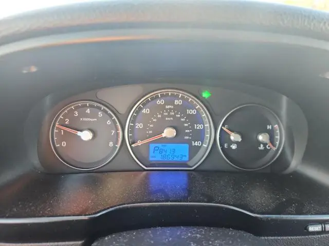 2012 HYUNDAI SANTA FE GLS  