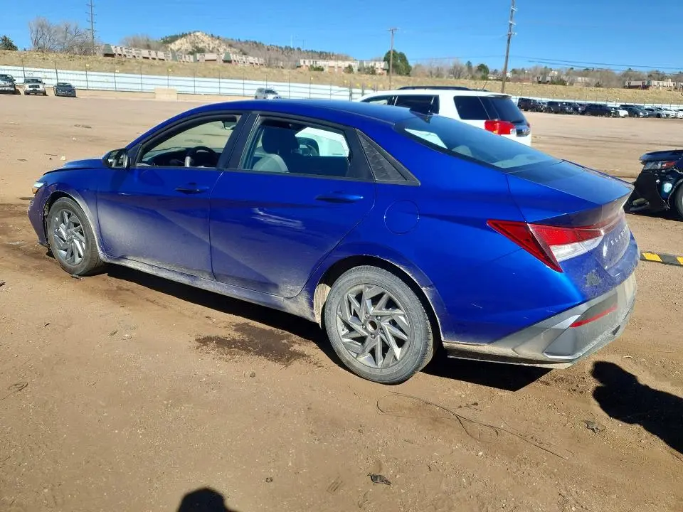 2024 HYUNDAI ELANTRA SEL  