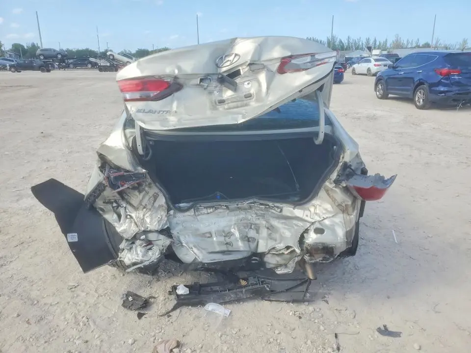 2017 HYUNDAI ELANTRA SE  
