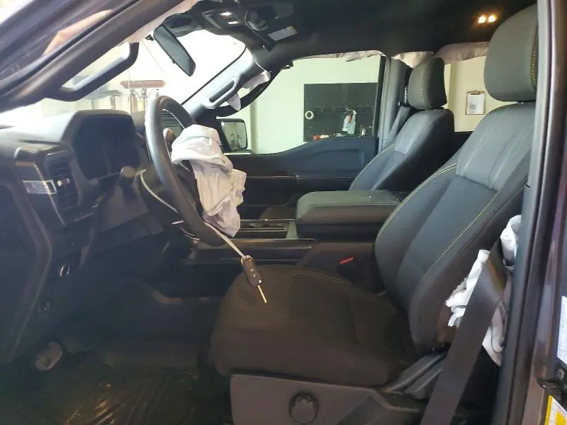 2025 FORD F150 STX  