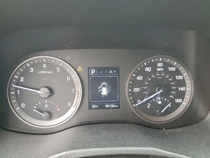 2018 HYUNDAI TUCSON SE  