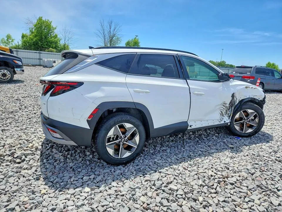 2025 HYUNDAI TUCSON SEL  