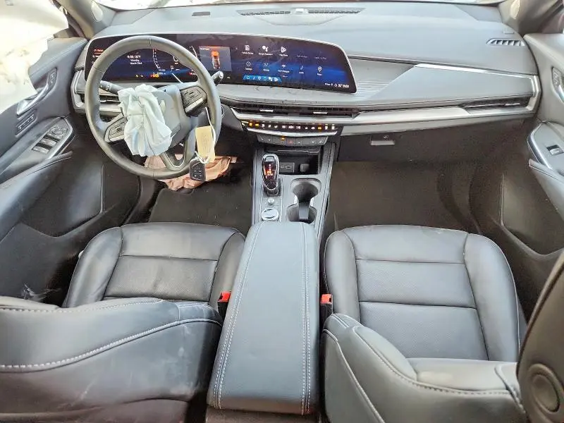 2024 CADILLAC XT4 PREMIUM LUXURY  