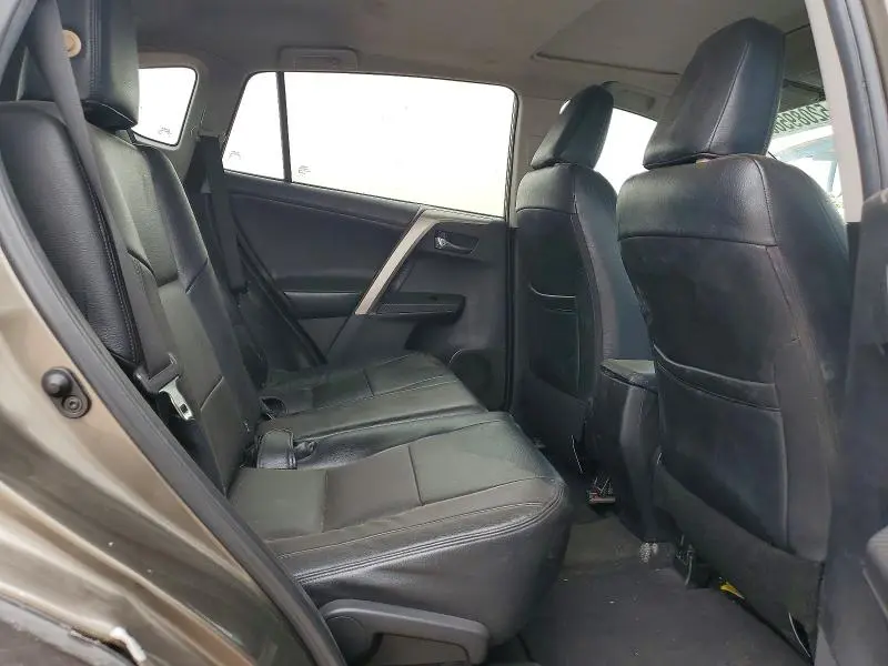 2015 TOYOTA RAV4 XLE  