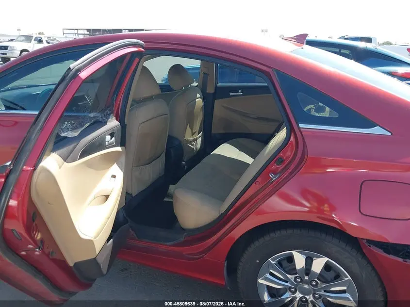 2012 HYUNDAI SONATA GLS