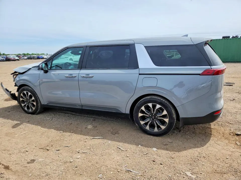 2023 KIA CARNIVAL EX  