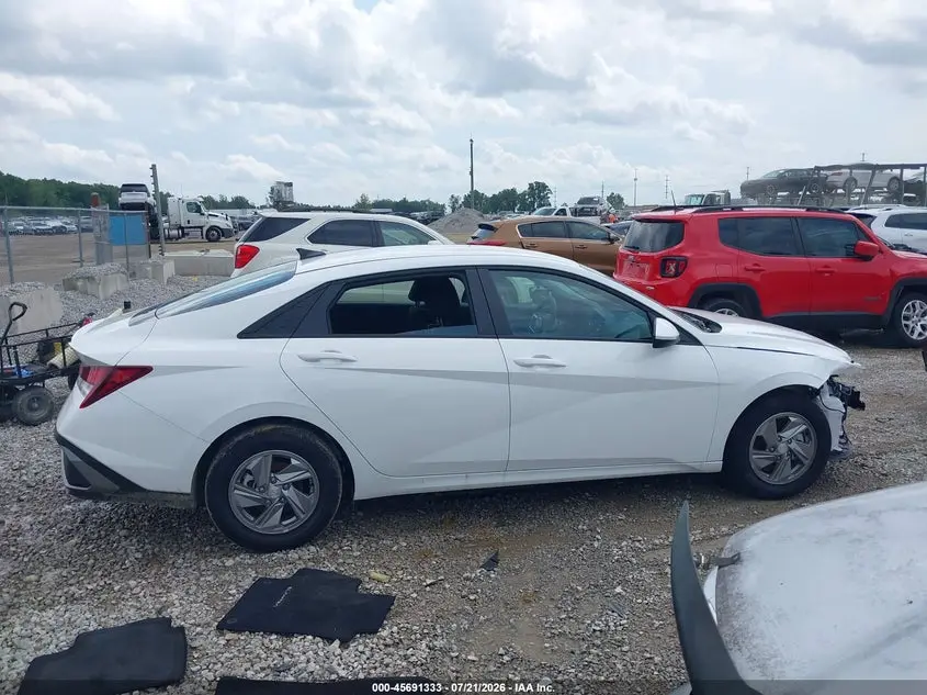 2026 HYUNDAI ELANTRA SE