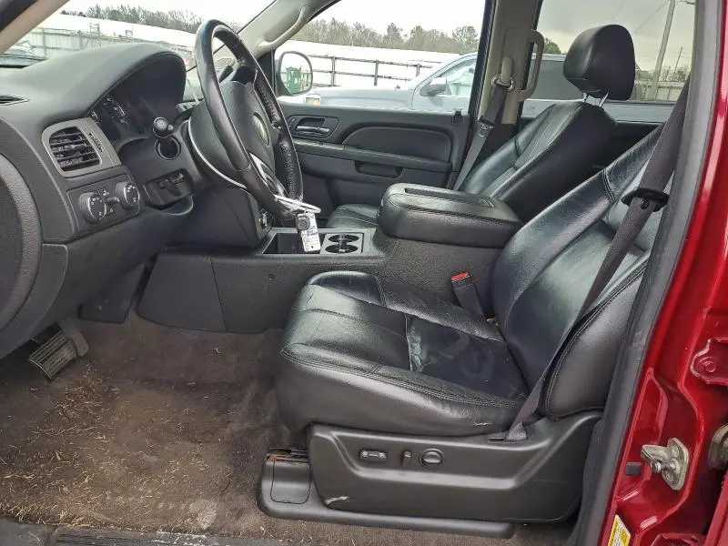 2011 CHEVROLET SUBURBAN K1500 LT  