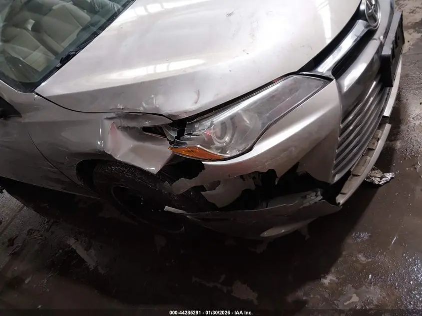 2016 TOYOTA CAMRY LE