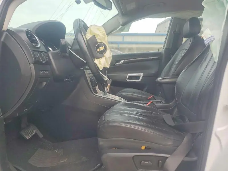 2014 CHEVROLET CAPTIVA LT  