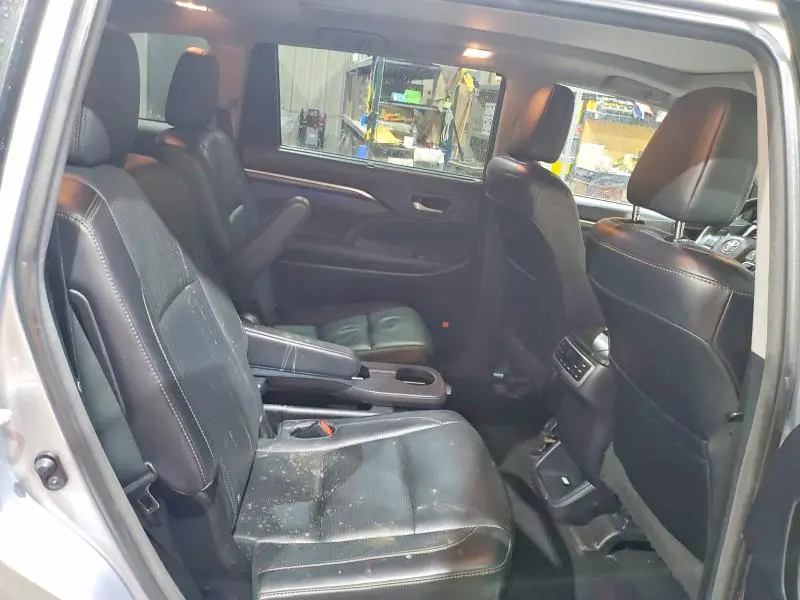 2016 TOYOTA HIGHLANDER LIMITED PLATINUM  