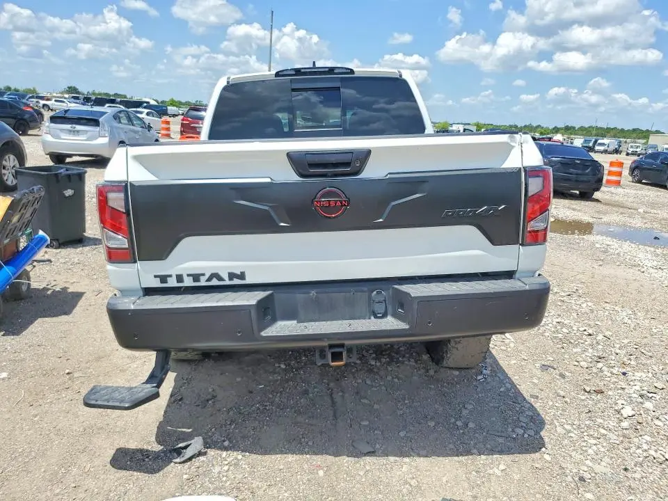2023 NISSAN TITAN PRO-4X  
