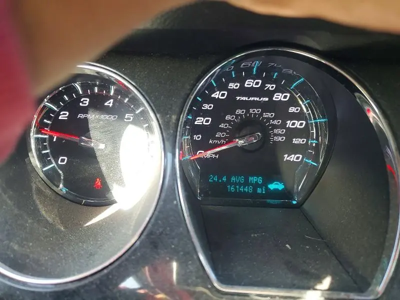 2011 FORD TAURUS LIMITED  