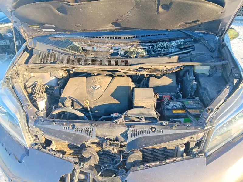 2020 TOYOTA SIENNA XLE  