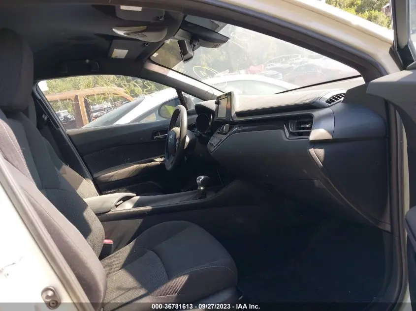 2018 TOYOTA C-HR XLE PREMIUM