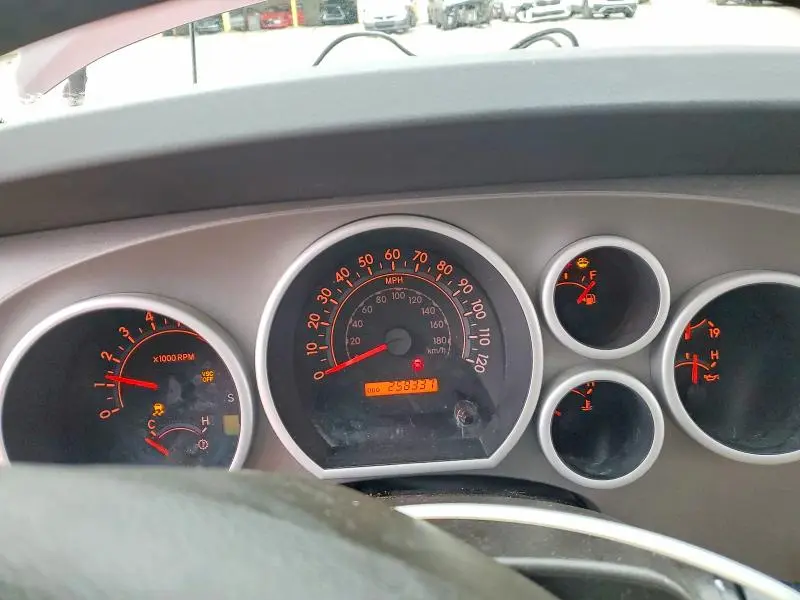 2011 TOYOTA SEQUOIA SR5  