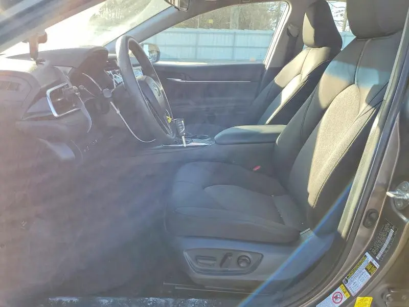 2018 TOYOTA CAMRY LE  