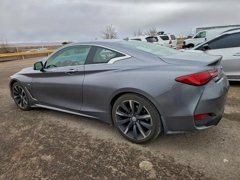 2018 INFINITI Q60 LUXE 300  