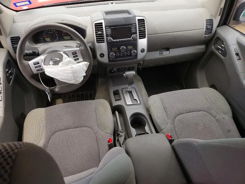 2017 NISSAN FRONTIER SV  