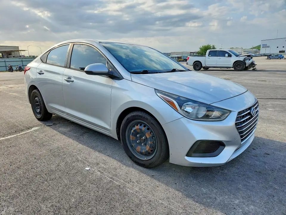 2019 HYUNDAI ACCENT SE  