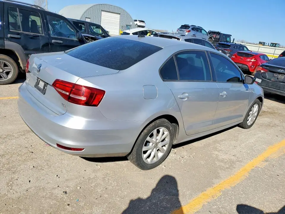 2015 VOLKSWAGEN JETTA SE  