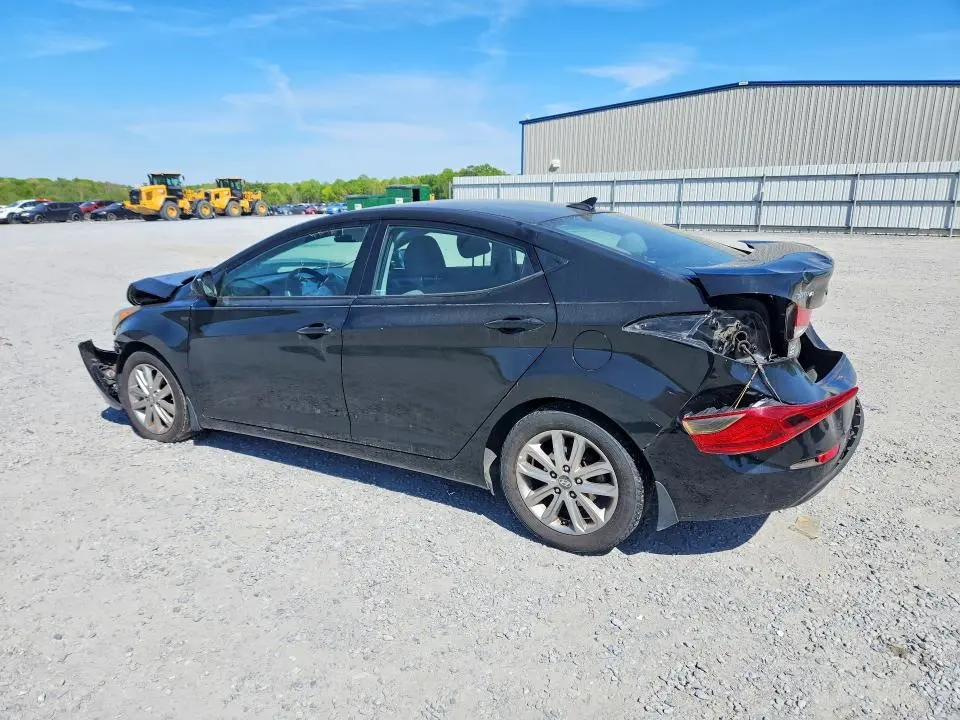 2015 HYUNDAI ELANTRA SE  
