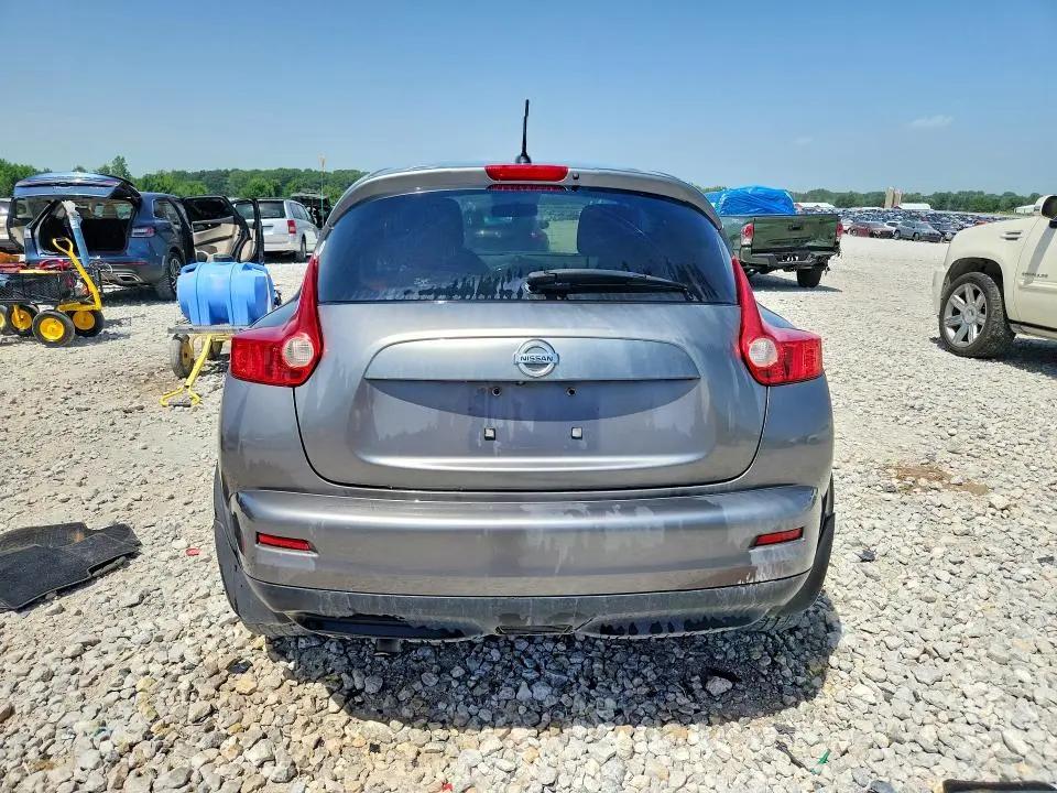 2014 NISSAN JUKE SV  