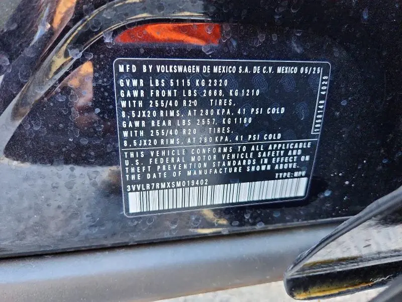 2025 VOLKSWAGEN TIGUAN SEL R-LINE BLACK  