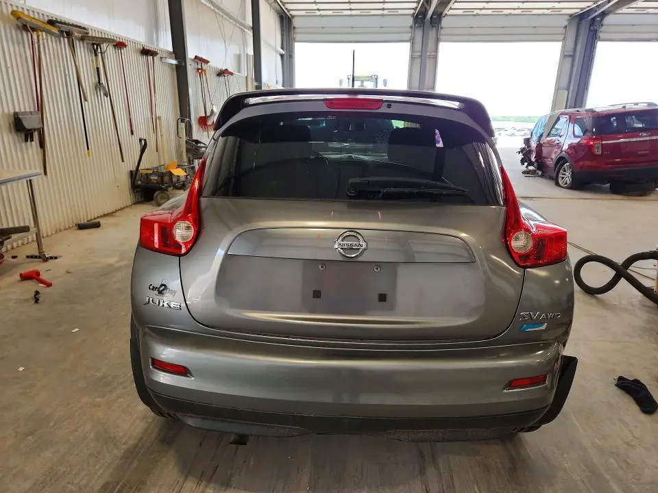 2014 NISSAN JUKE SV  