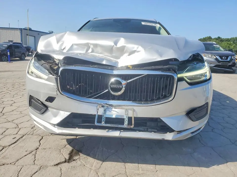 2021 VOLVO XC60 T5 MOMENTUM  