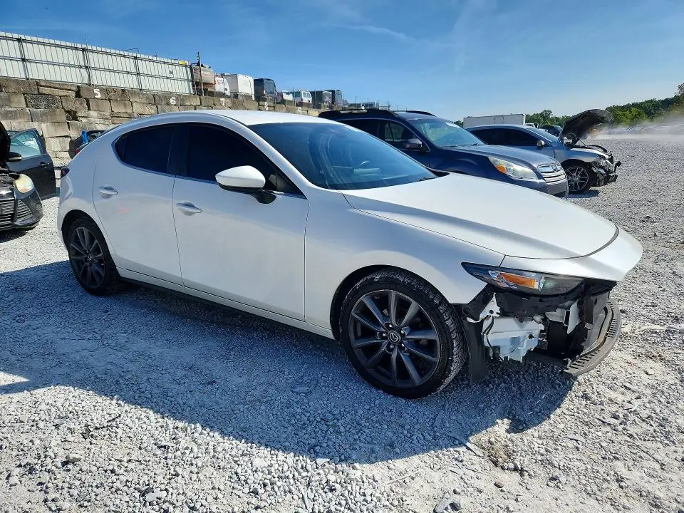 2021 MAZDA 3 SELECT  