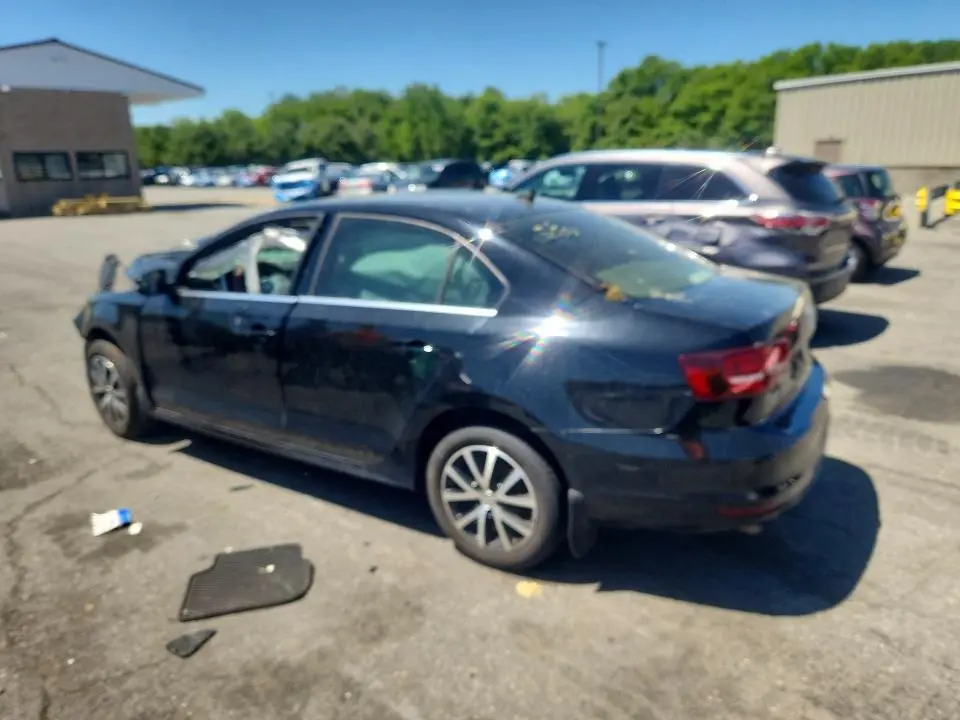 2017 VOLKSWAGEN JETTA SE  