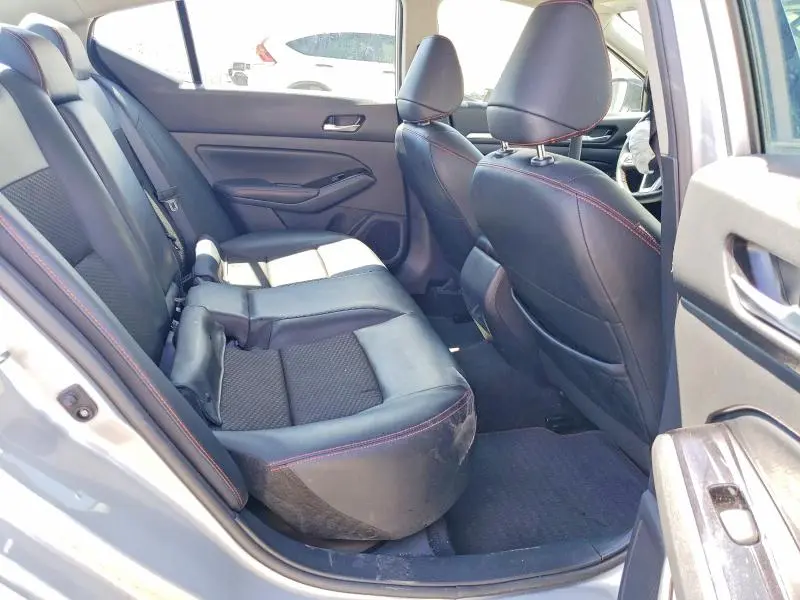 2024 NISSAN ALTIMA SR  