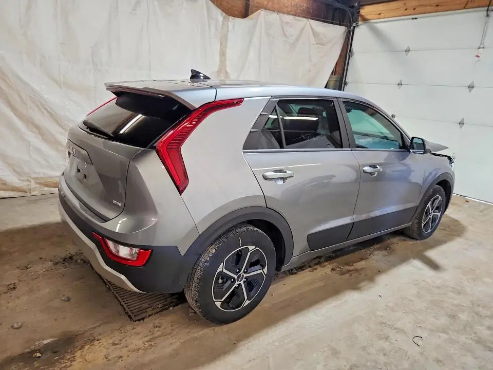 2025 KIA NIRO LX  