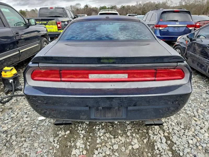 2010 DODGE CHALLENGER SE  