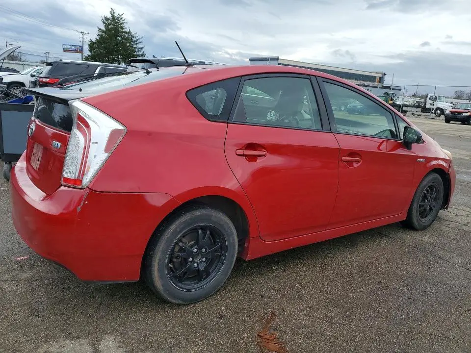 2013 TOYOTA PRIUS TWO  