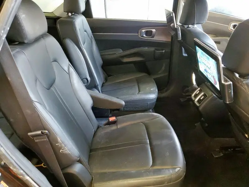 2023 KIA SORENTO EX  