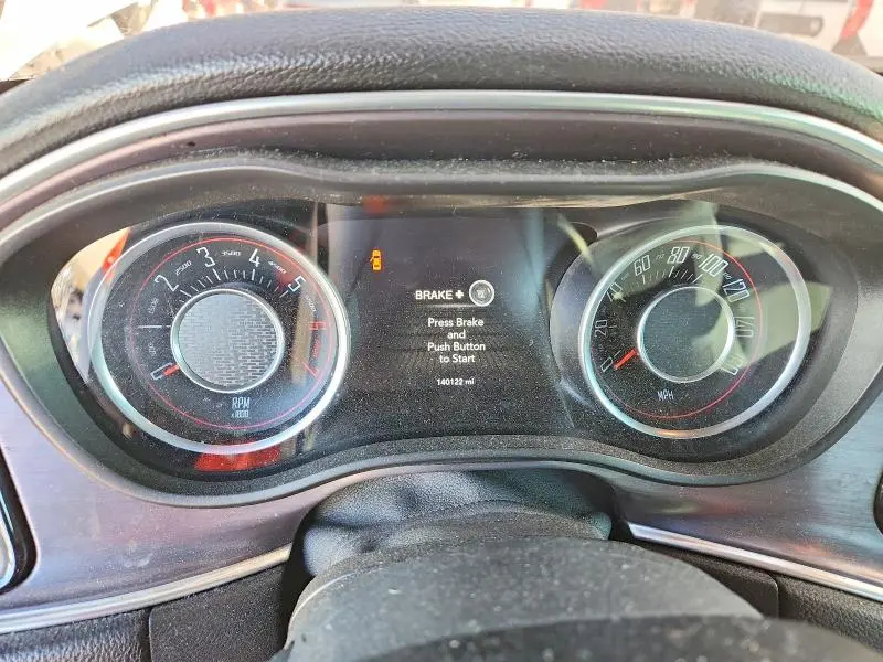 2015 DODGE CHALLENGER SXT  