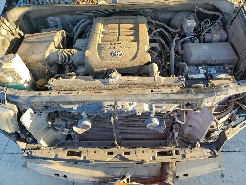 2013 TOYOTA TUNDRA CREWMAX LIMITED  