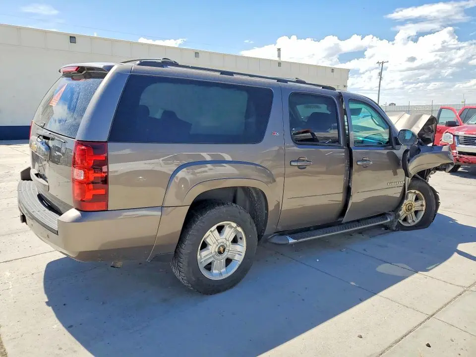 2013 CHEVROLET SUBURBAN K1500 LT  