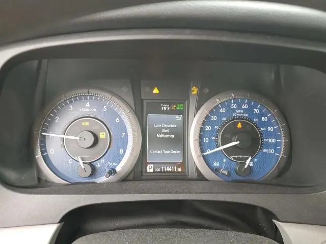 2019 TOYOTA SIENNA LE  