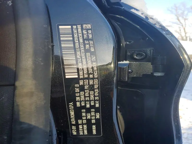 2022 ALFA ROMEO STELVIO TI  