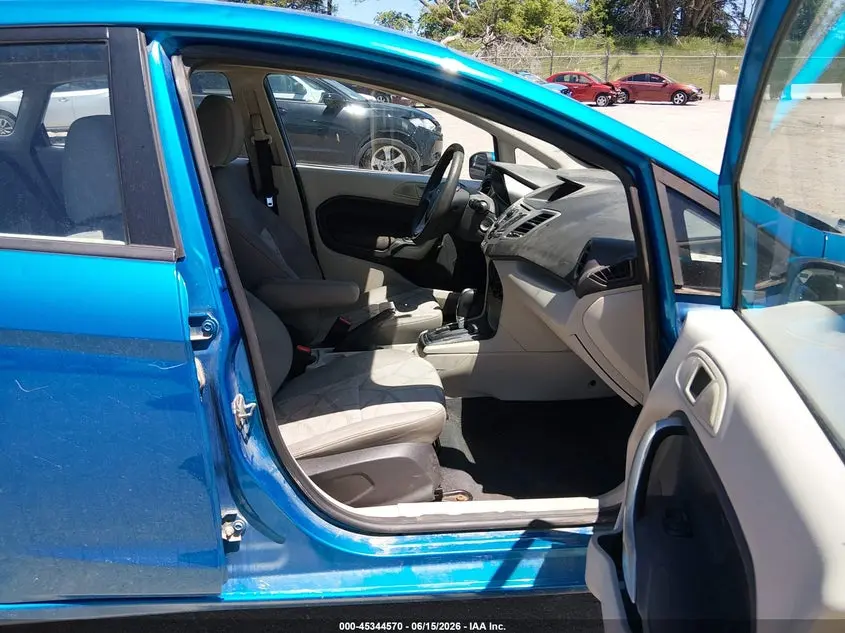 2013 FORD FIESTA SE