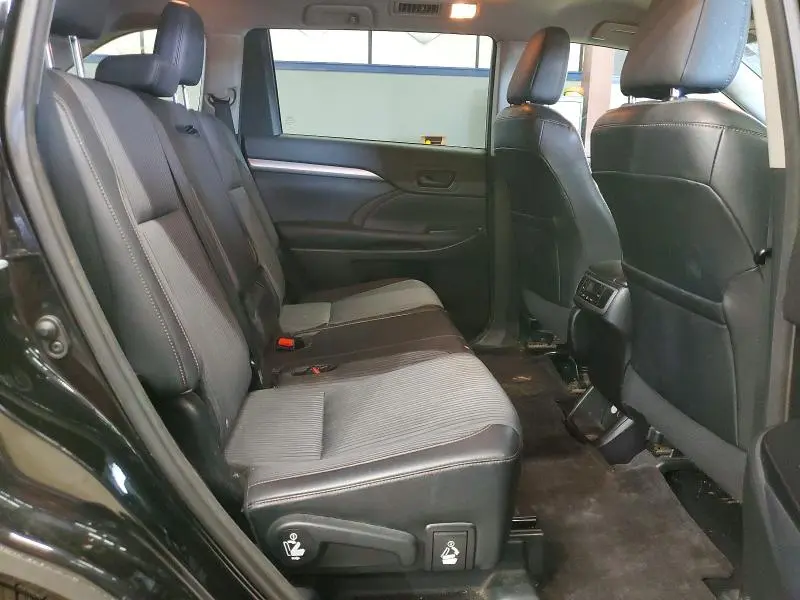 2014 TOYOTA HIGHLANDER LE PLUS  